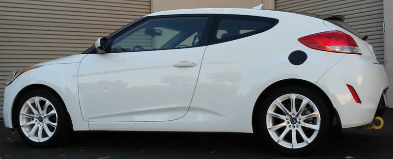 G-Line G1026 White Wheels on Hyundai Veloster